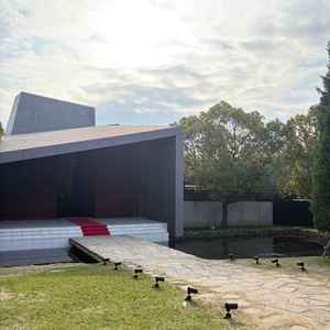 人と被らずおしゃれなチャペル