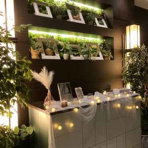 式場エレベーターすぐの空間。アレンジが楽しそう。