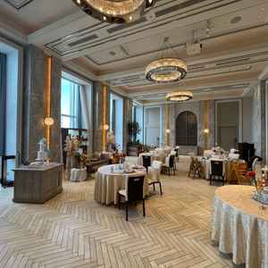 披露宴会場ホワイト