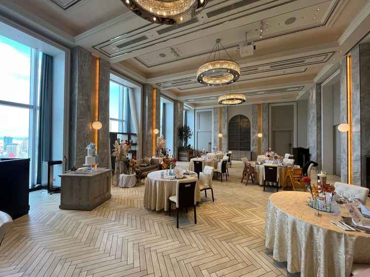 披露宴会場ホワイト