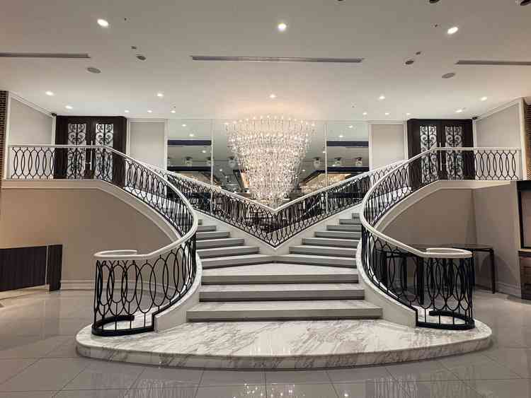 披露宴会場②-2