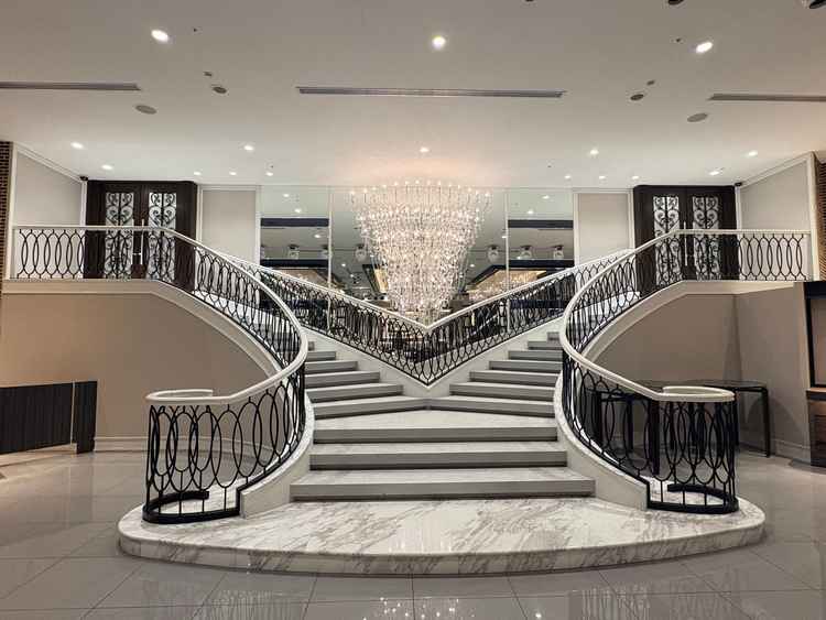 披露宴会場②-2