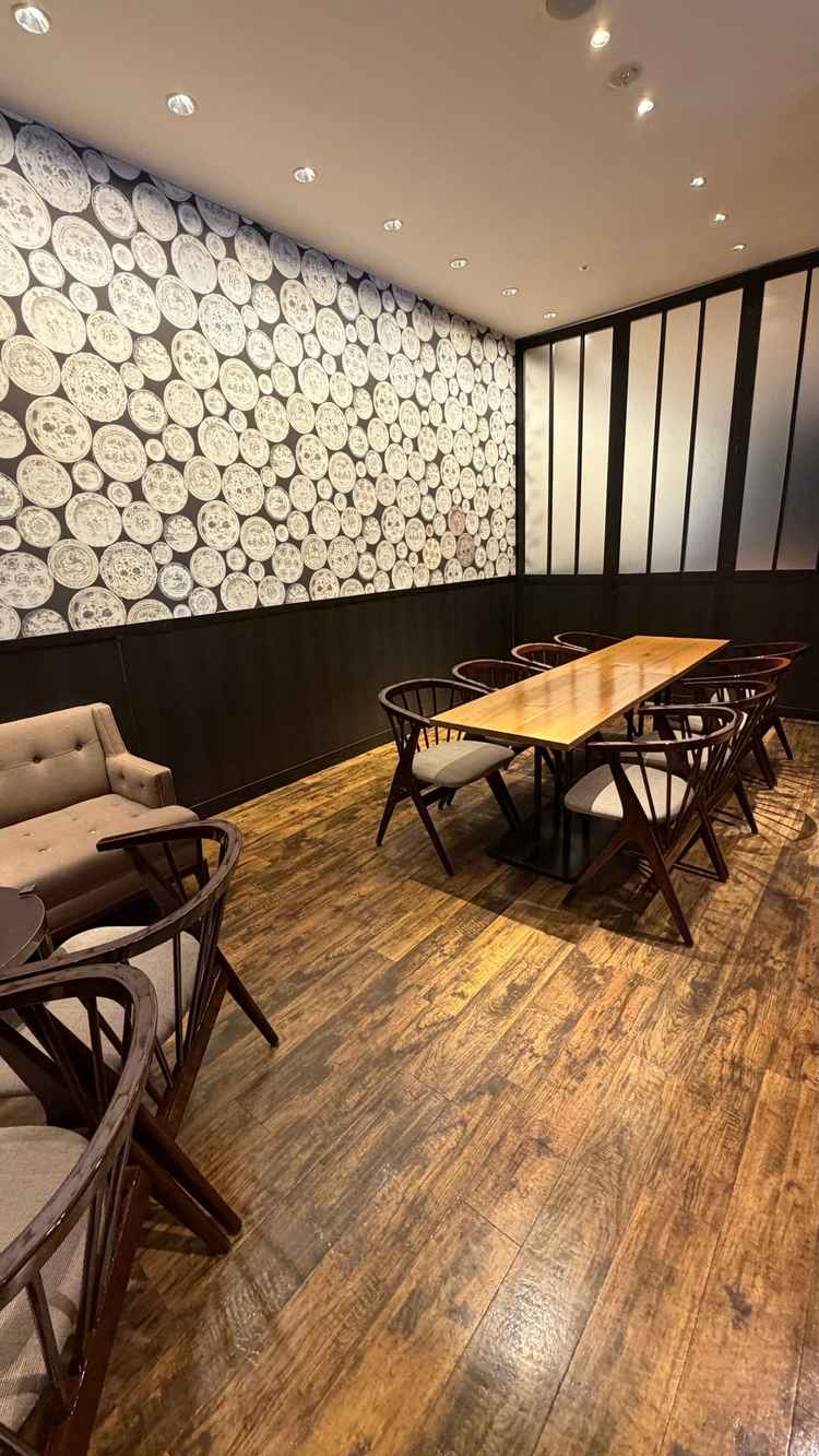 親族用の控室が他のゲストのラウンジと別で設けられており、ゆったりしていて居心地がよさそうでした。