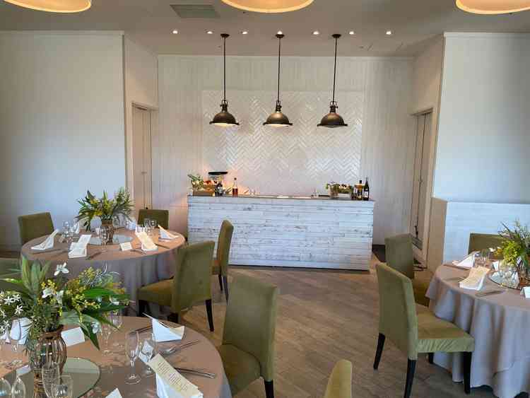 エンタメ性を感じられるオープンキッチン