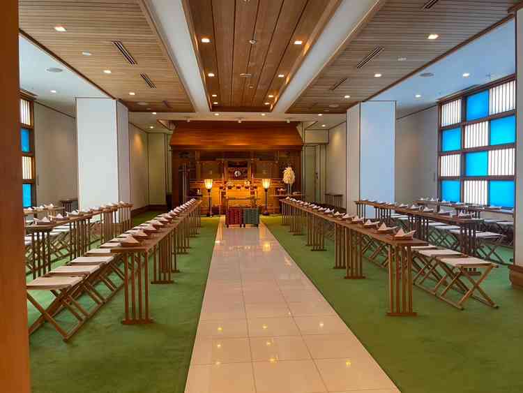 和装での結婚式はここがオススメだと感じました。古き良き結婚式になると感じるとても素敵な式場です！