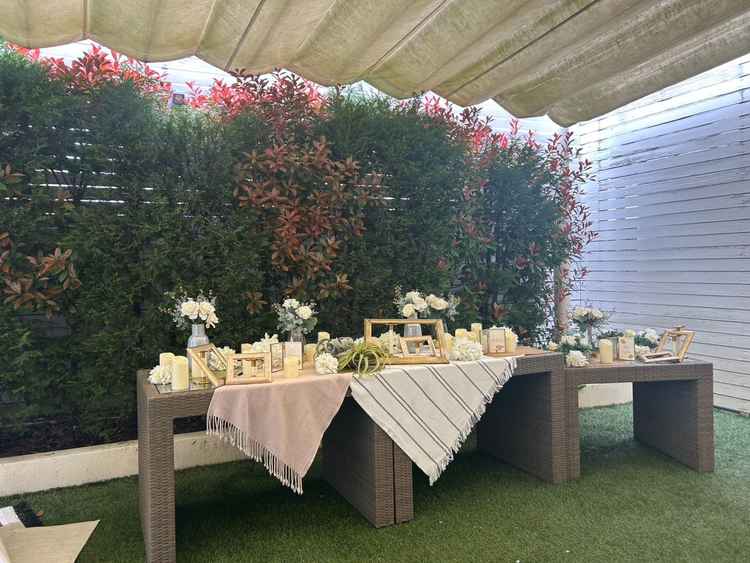 披露宴会場の外に着いているガーデンテラス。ここにデザートビュッフェを用意できるみたいです。