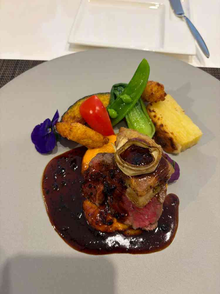 試食のメイン料理。お肉が柔らかくて美味しかったです。