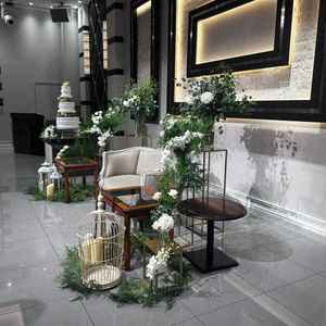 高砂の様子。周りの小物も貸してくれるそう。