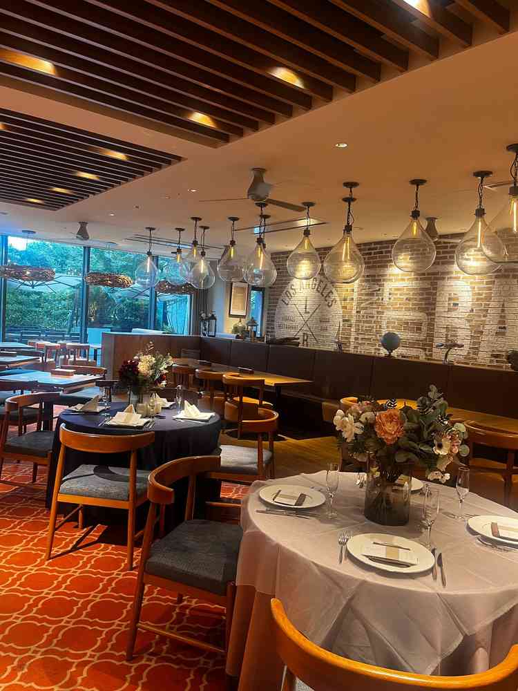 披露宴会場。自由度が高く、カジュアルな印象。 