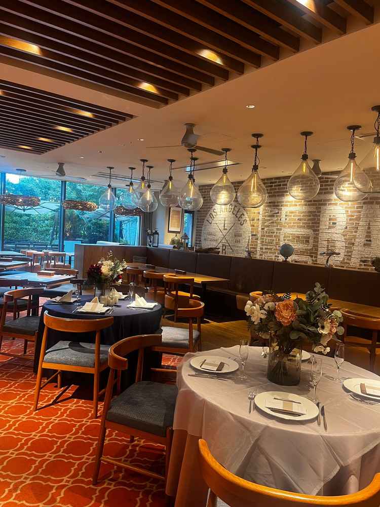 披露宴会場。自由度が高く、カジュアルな印象。 