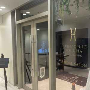 とても魅力溢れるブライダルサロンです。入口から装飾がとてもおしゃれで素敵でした。