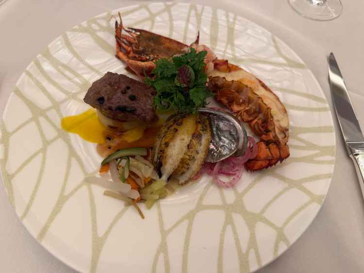 メイン料理がワンプレートに