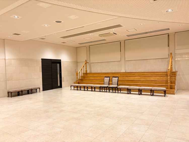 親族スペースの貸切が可能で、ゆとりのある空間でした。集合写真も私たちの親族両家合わせて30名で可能