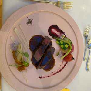 試食の和牛肉料理。トリュフ入りのソースが美味しかったです。
