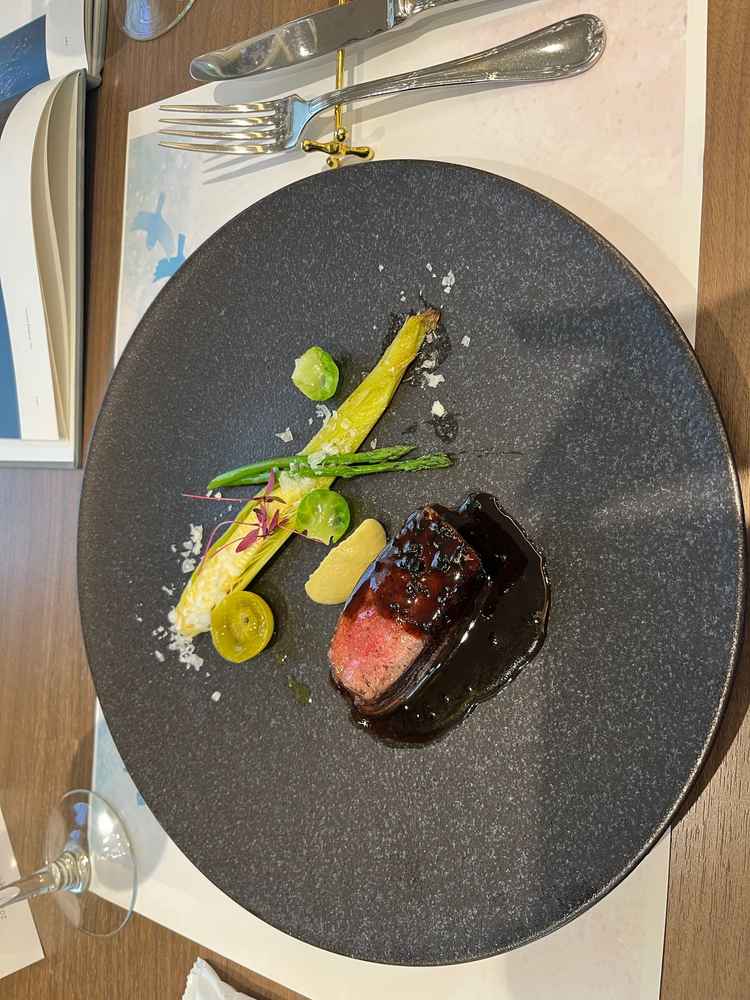 試食で食べたお肉。ヤングコーン美味しかった