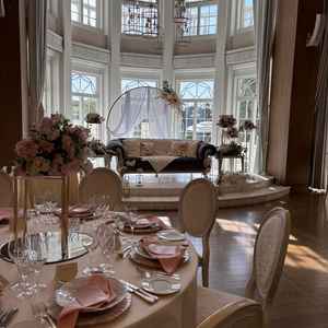 サンタモニカの披露宴会場はプリンセスみたいに可愛い