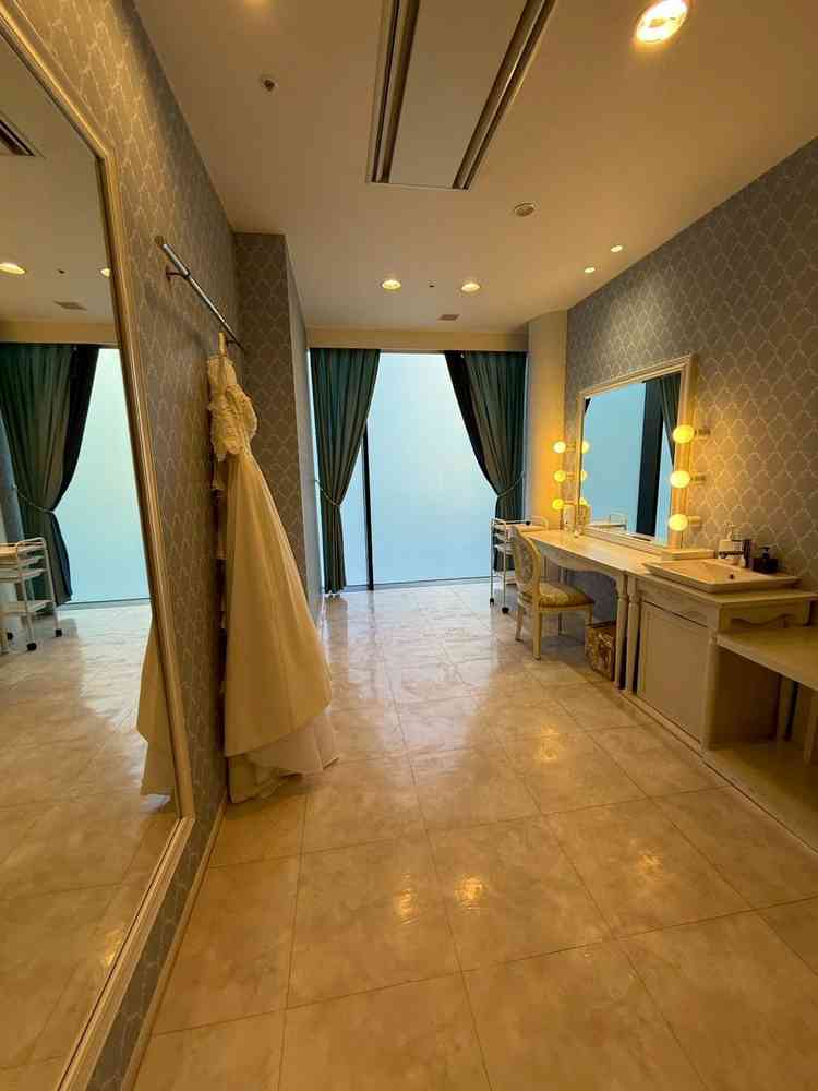 新婦の着替え室（かなり広め）