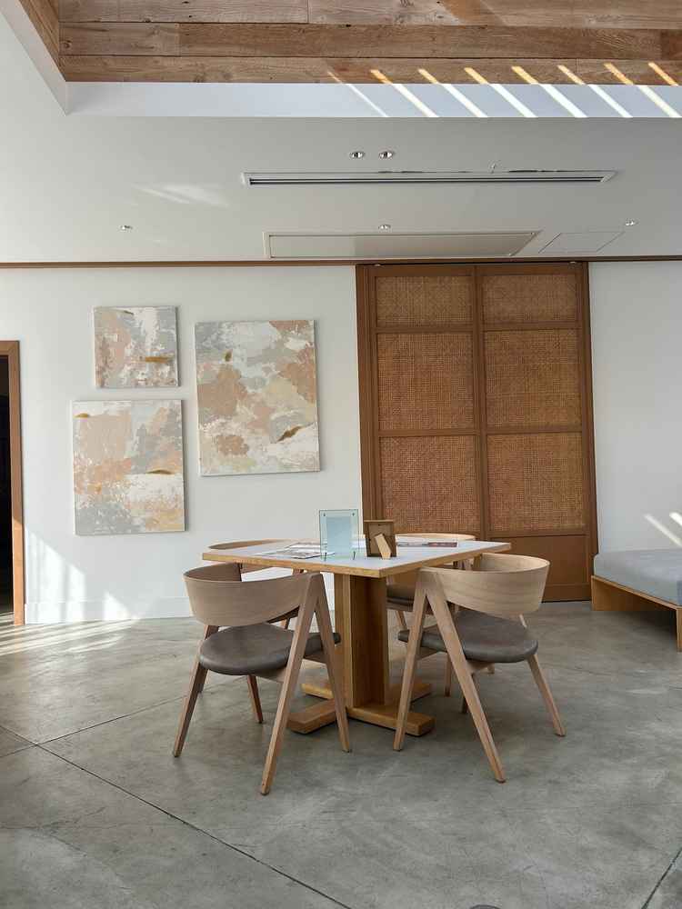 最初に案内された部屋の風景です。ナチュラル感が素敵でした。