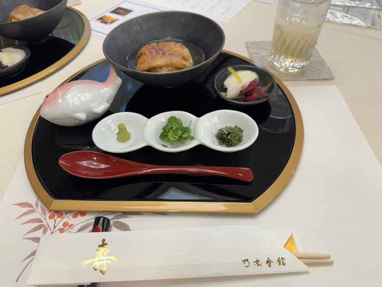 試食です。鯛茶漬けです。