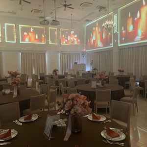 プロジェクションマッピングの種類も豊富で最近導入されたマッピングの映像がとても素敵でした！