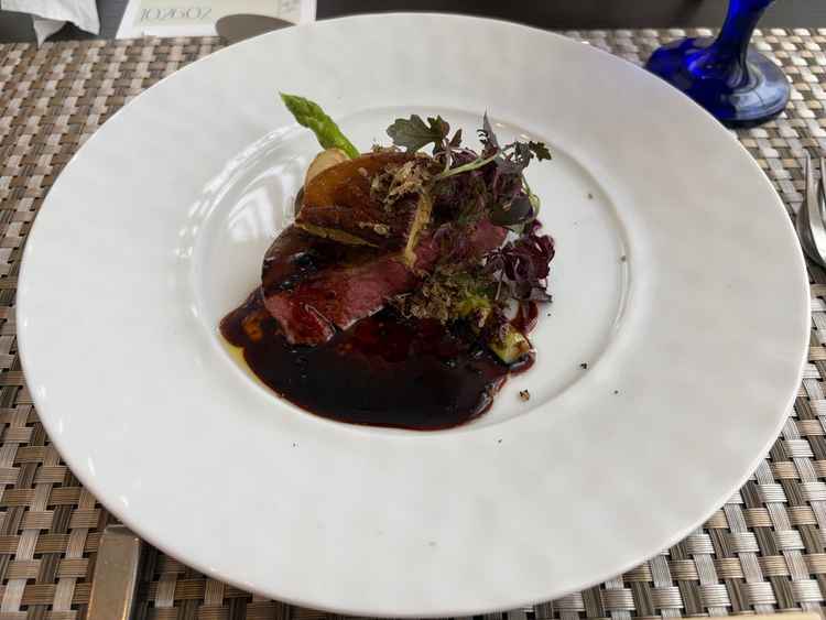 試食会のお肉料理。お肉も柔らかく味付けも完璧でした。
