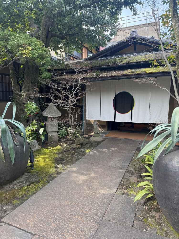 レストラン入り口