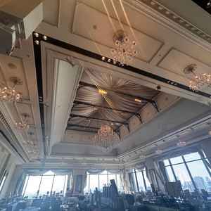 景色が良く、開放感があり良かった。シャンデリアや内装が高級感があり良かった。