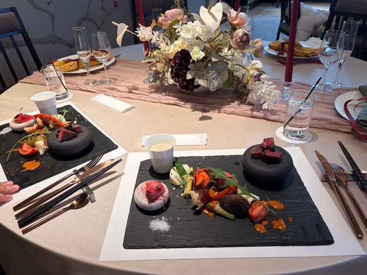 試食。お野菜が種類によって様々な調理法で熱されておりこだわりを感じたし味もとても美味しかったです。