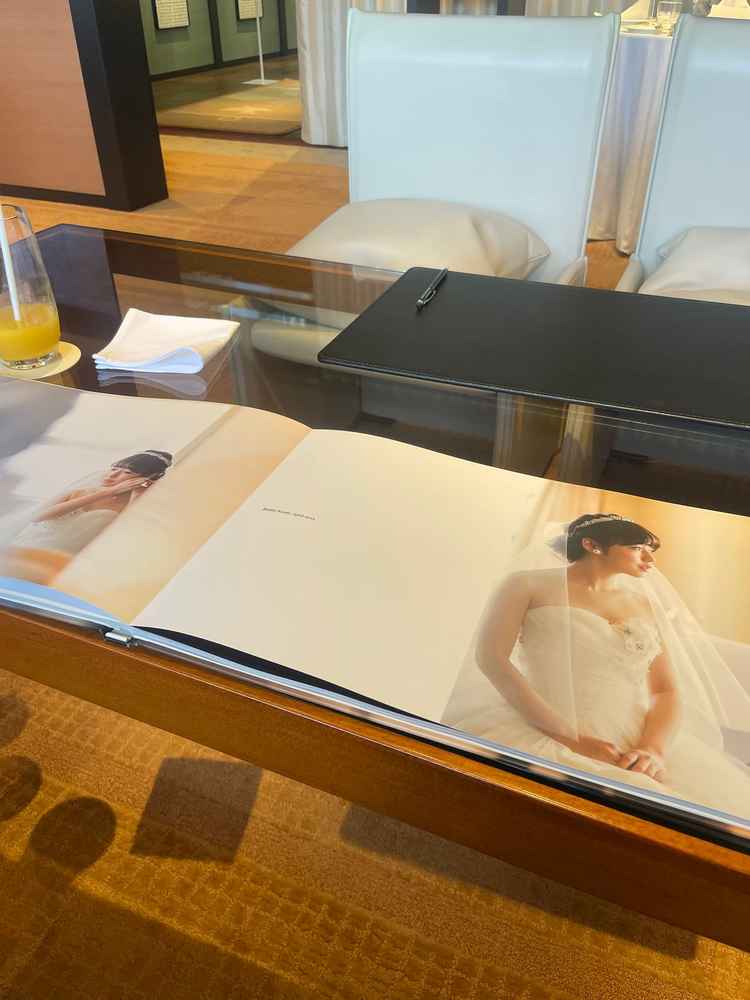 閉館中のため、カタログや画像を見ながら説明していただいた。