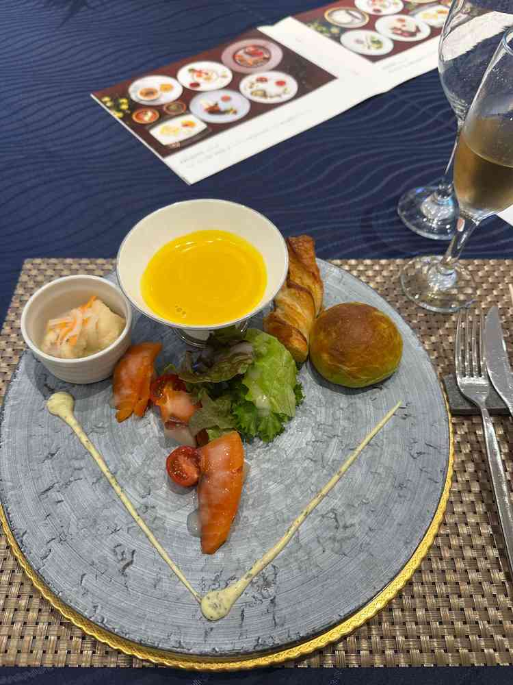 カボチャのスープがかなり美味しい