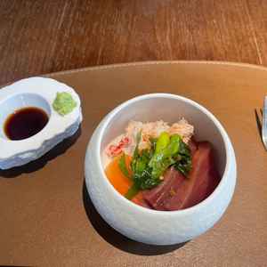 試食(寿司が好きだと事前アンケートに書いたらサプライズの前菜)