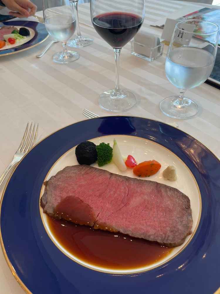 食事のローストビーフ