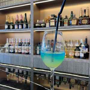 もう一つの会場では、オリジナルドリンクも作れるバーがありました。