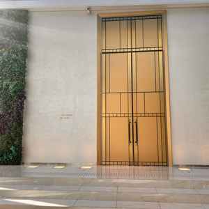 チャペルに入る扉がとても大きくて、とてもテンションが上がった。扉が開いた景色も綺麗でした。