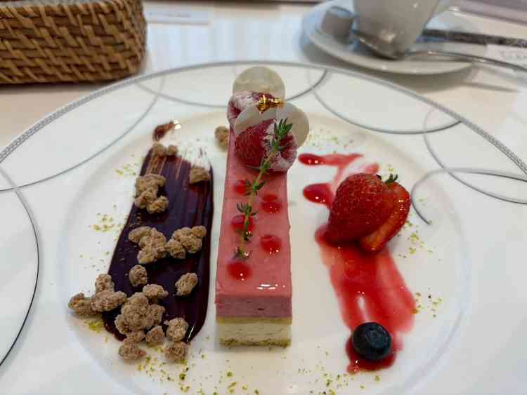 デザート。縁のある食材を使った料理の提供など、柔軟なメニュー変更も可能。