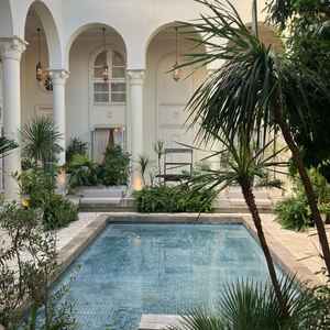 中庭のプールです。とても綺麗です