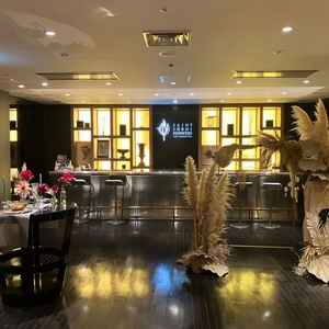 式場で使用する生花も実際にお店で現物を見て決めることができます。