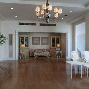 室内も綺麗かつお洒落でした。ここもプライベート空間とのことで、ゆっくりとゲストと交流できそうです。