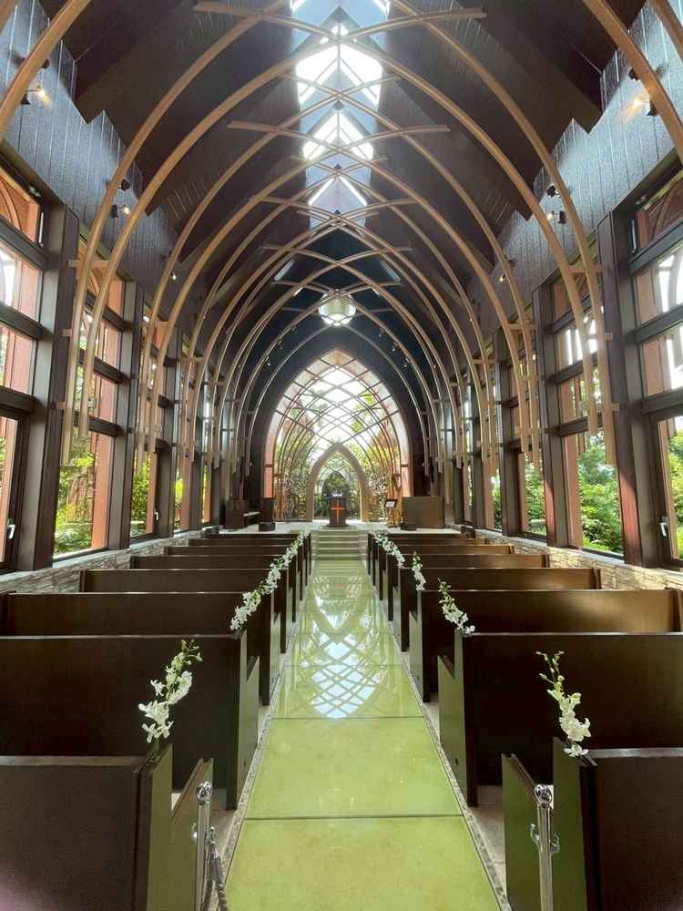 ガラスのチャペル。どちらかというと、こちらのチャペルに感動しました。