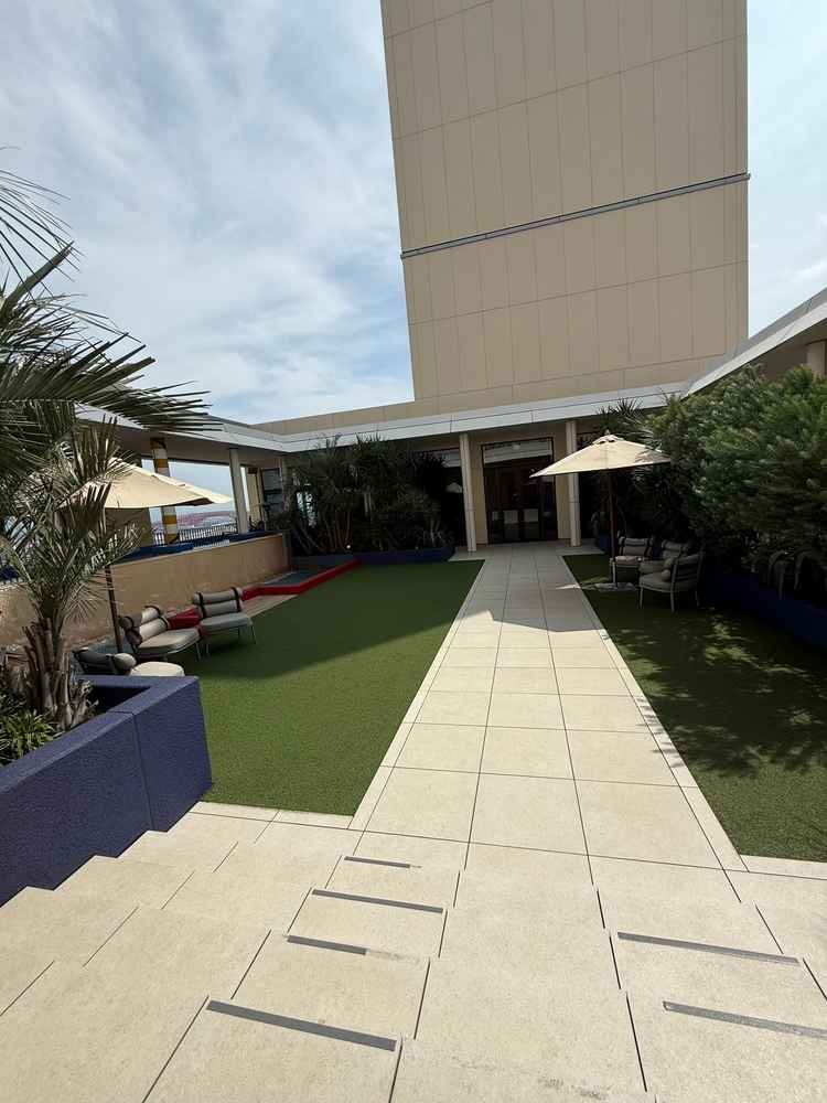 フラワーシャワーをするところ