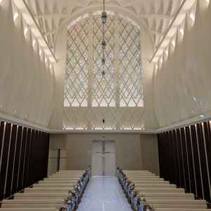 大聖堂2つ目の壇上から客席を見た景色。