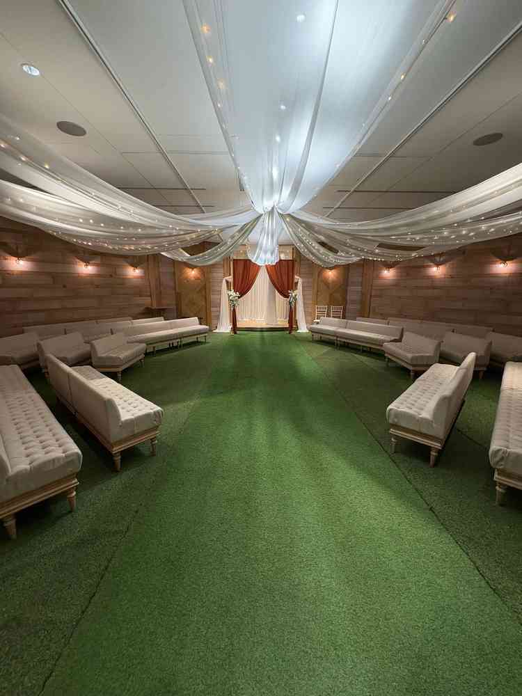 六角形の挙式会場