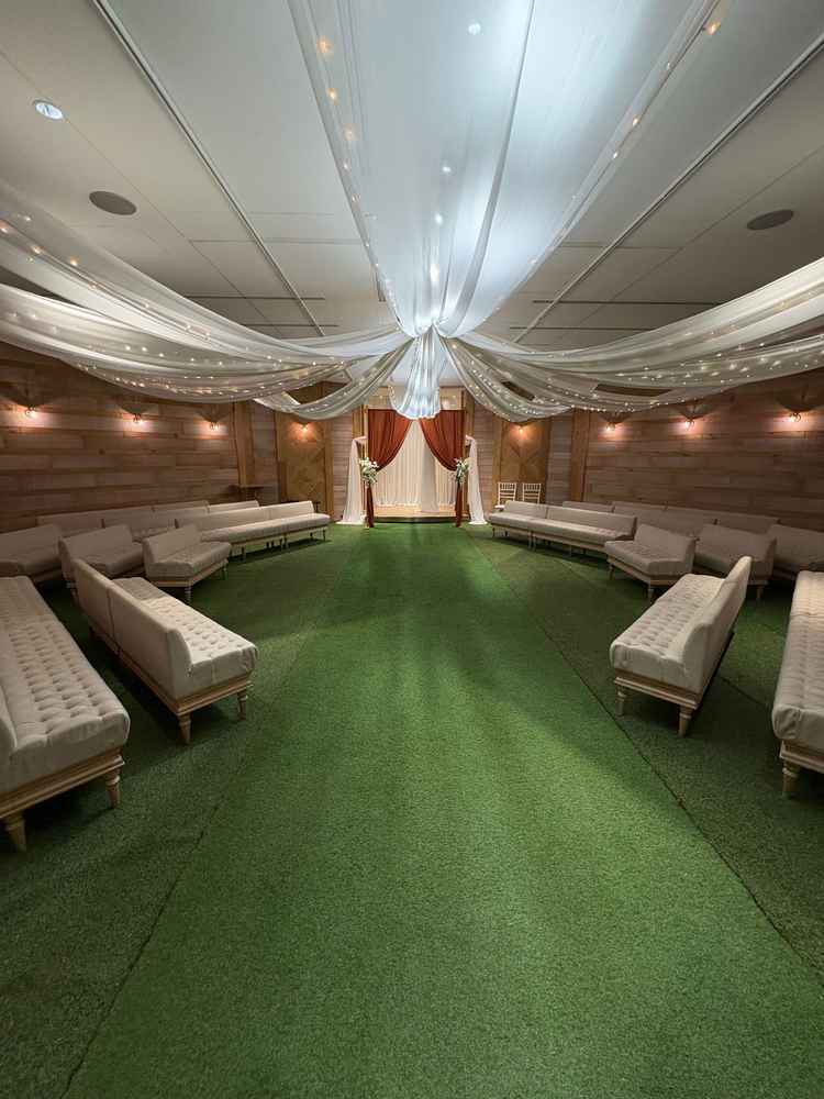 六角形の挙式会場