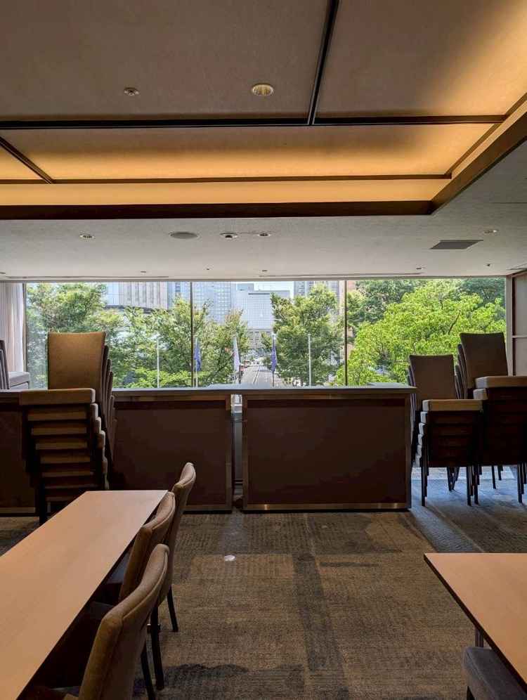 披露宴会場②窓があり都庁が見えるロケーションを彼がとても気に入ってました。