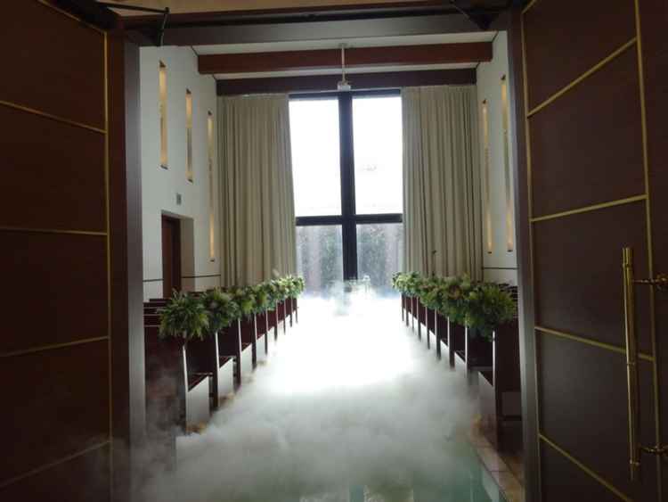 チャペルも明るくて、広すぎず狭すぎずという感じでした