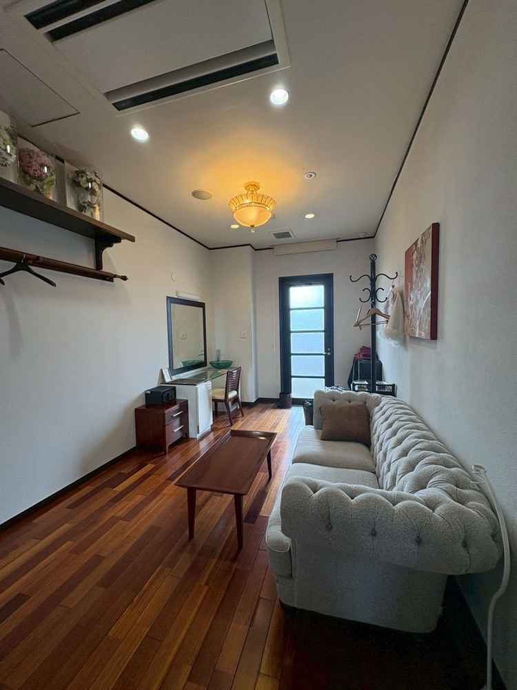 新郎新婦の待合室も広くて快適に過ごせそう