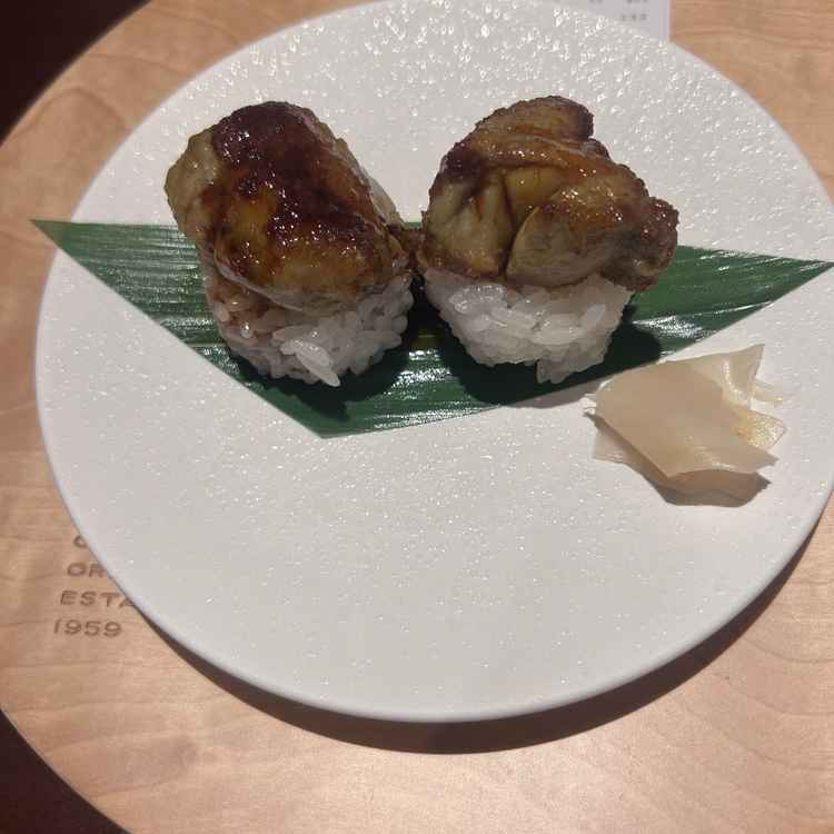 フォアグラのお寿司が美味しかったです。