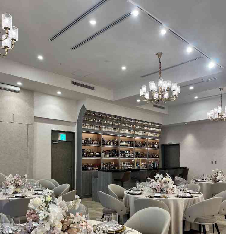 フェア用の装花とテーブルです。