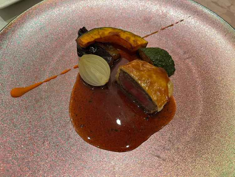 試食時の写真。お肉がとてもやわらかく、ソースの香りも良かった。