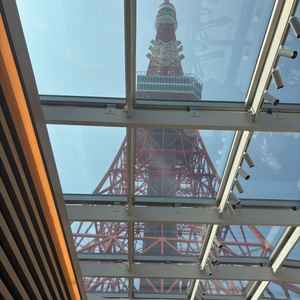 チャペルでゲスト席から見上げた東京タワー